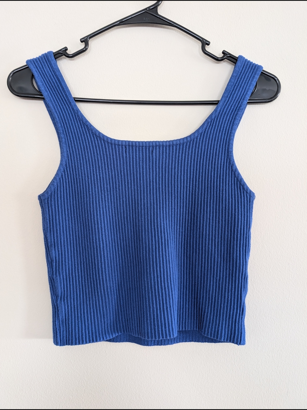 Timing Blue Ribbed V-Neck Tank - Picture 2 of 4